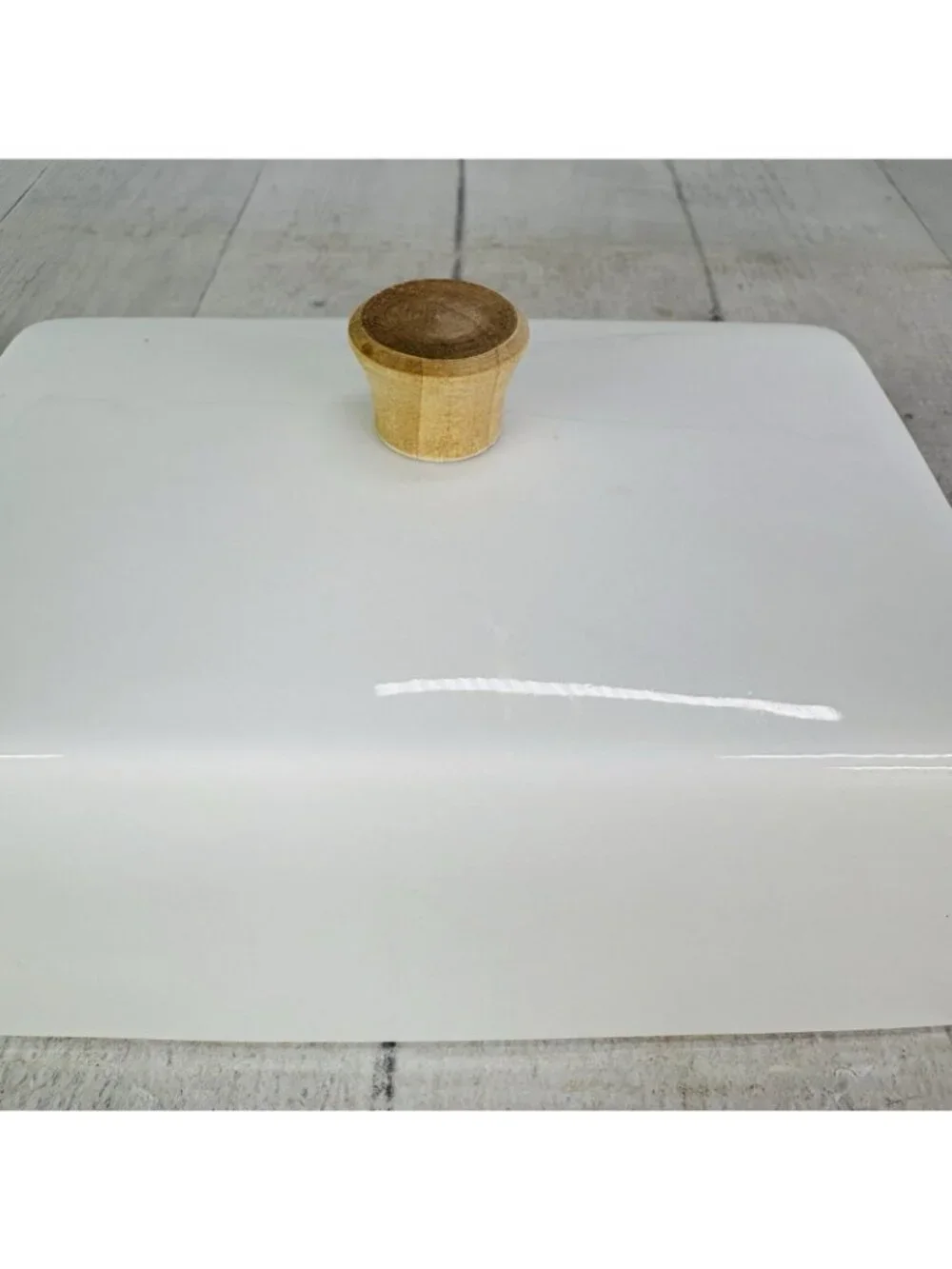 Dowan White Bone China Farmhouse Wooden Handle 2 Stick Lidded Butter Cheese Dish